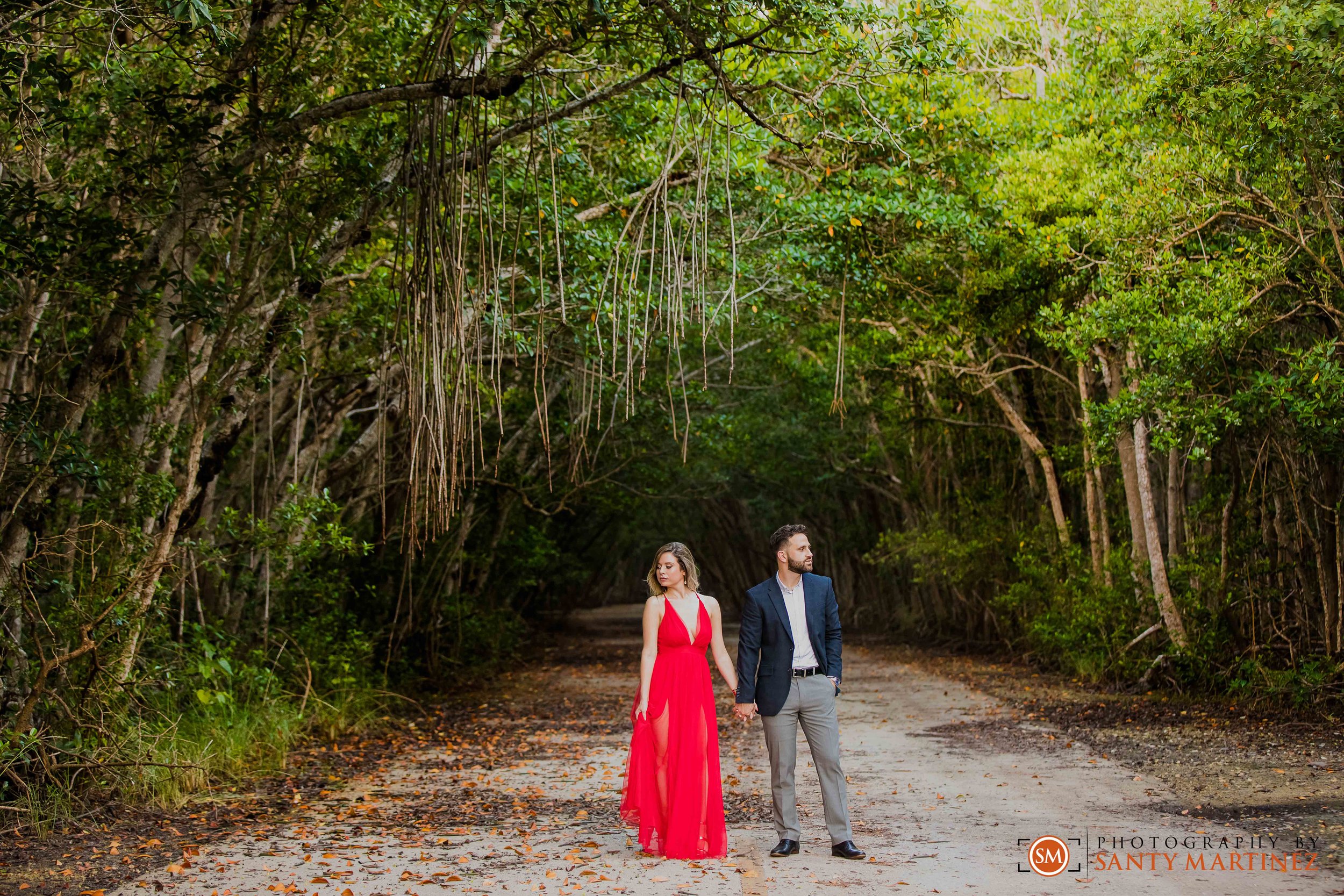 Engagement Session - Matheson Hammock Park - Santy Martinez Wedding Photographer-14.jpg