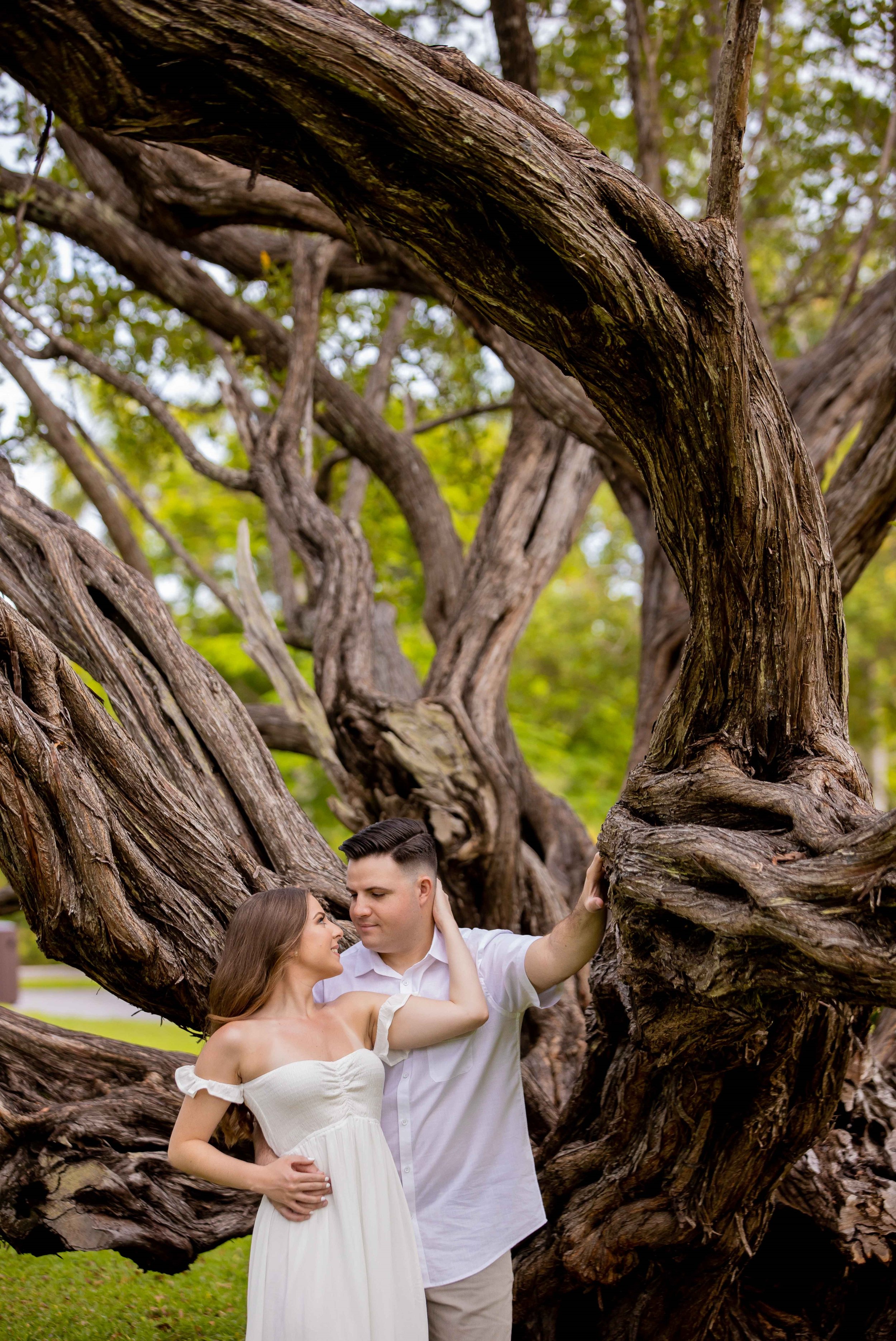 Engagement Session at Crandon Park - Miami Wedding Photographers - Santy Martinez 5.jpg