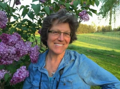 Julie Zickefoose.jpg