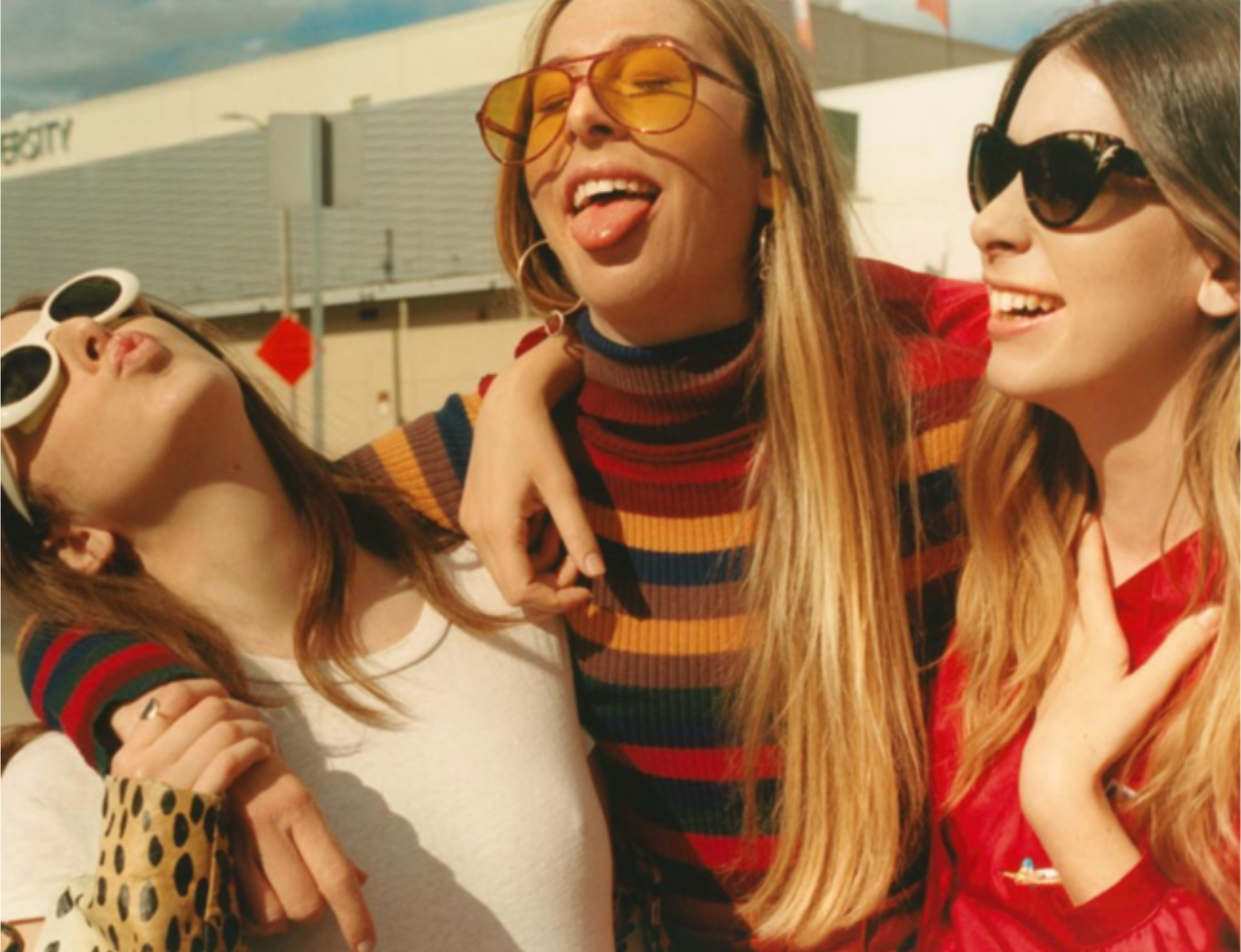 Haim's Makeup Artist on How to Get Their So-Good Minimal Makeup Look