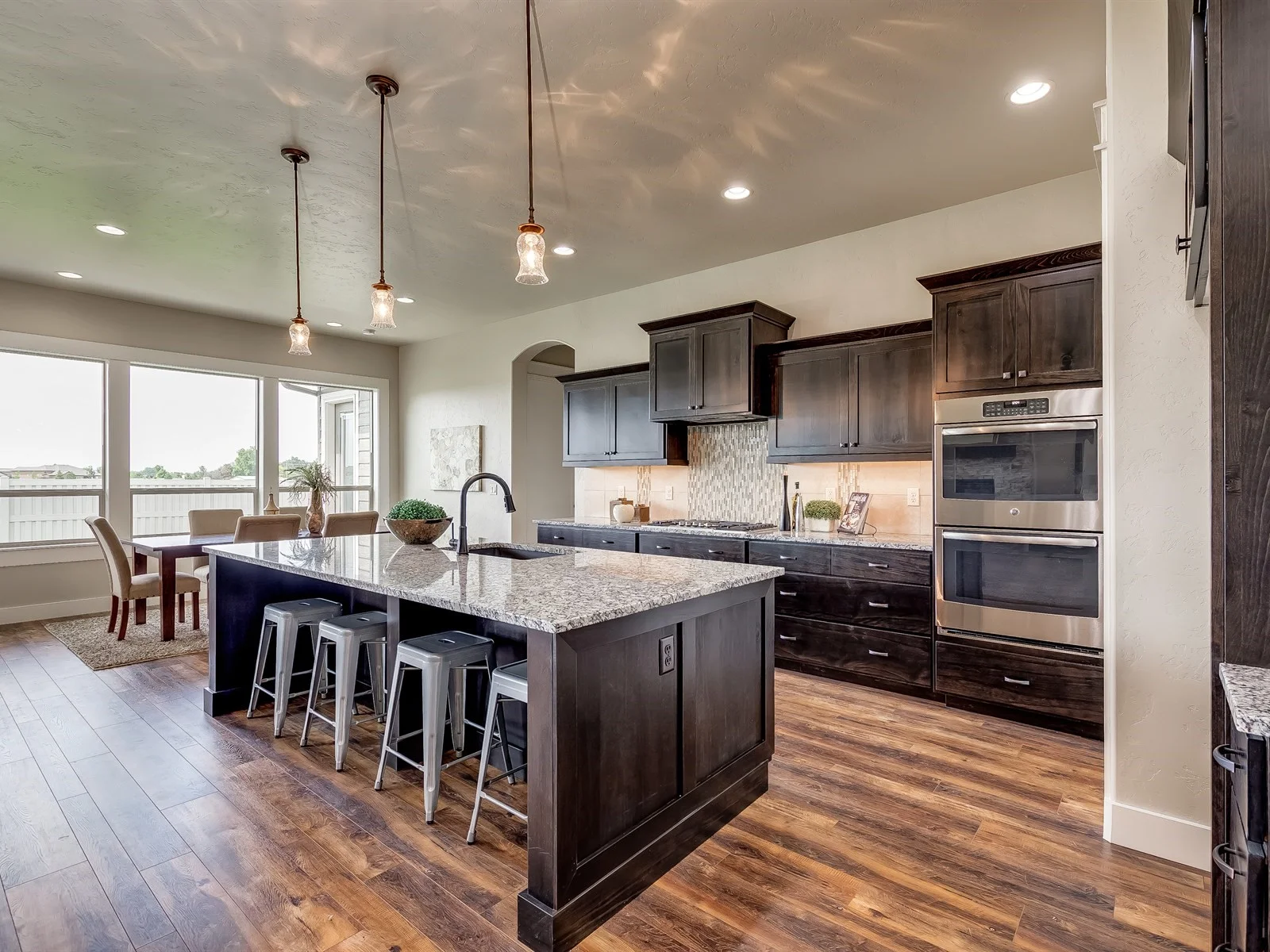 018_Kitchen .jpg