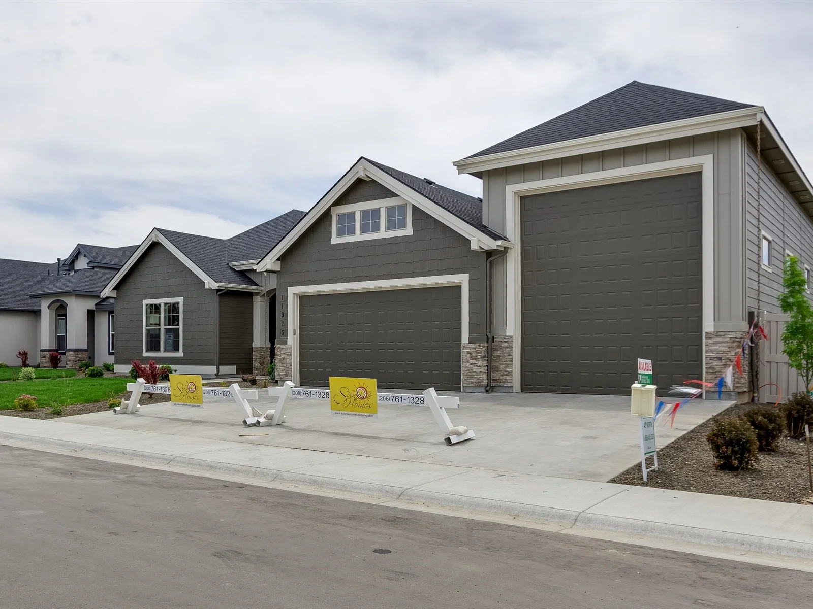 062_Front of Home.jpg