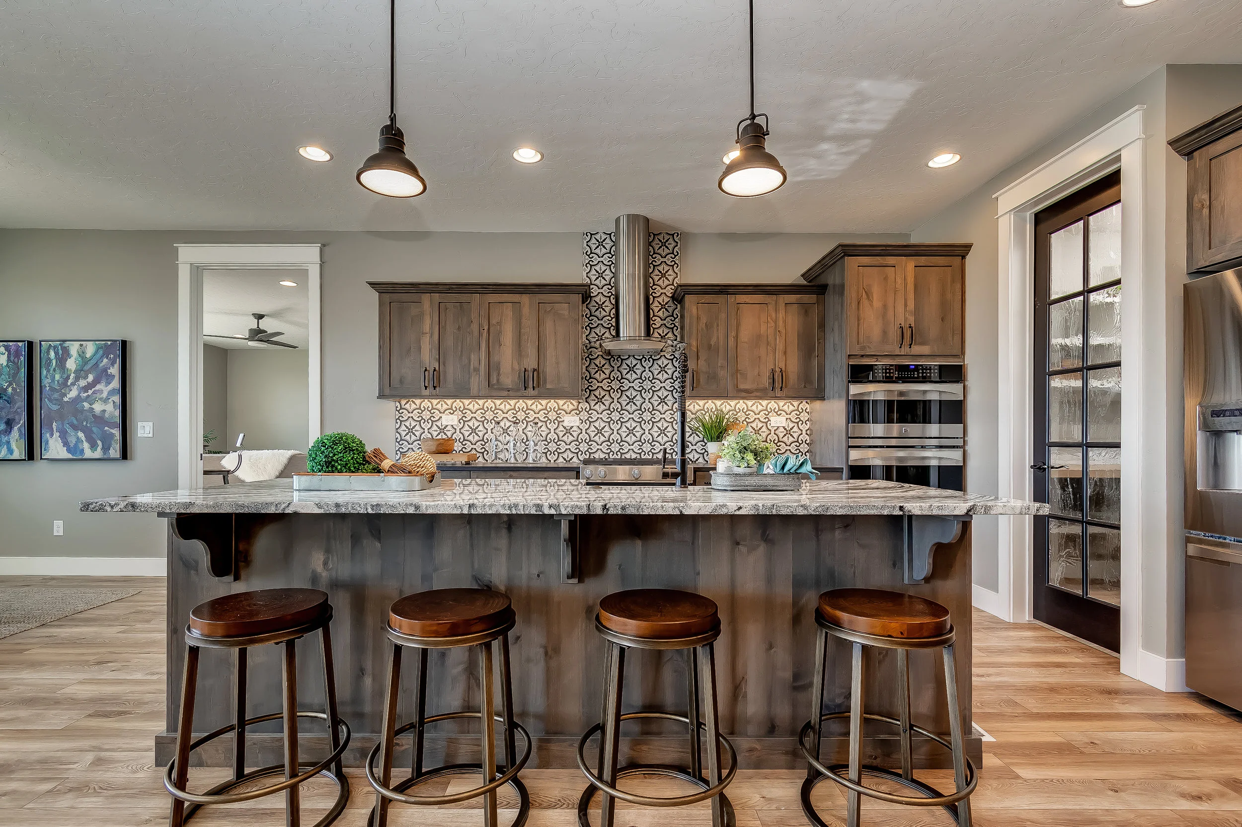022_Kitchen .jpg