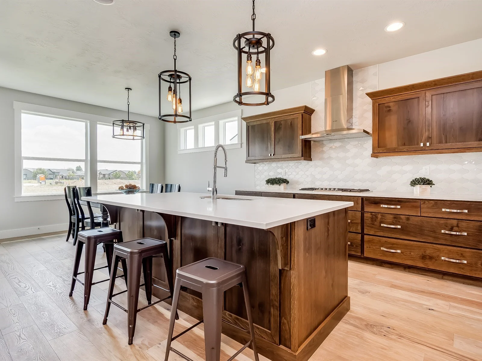 021_Kitchen .jpg