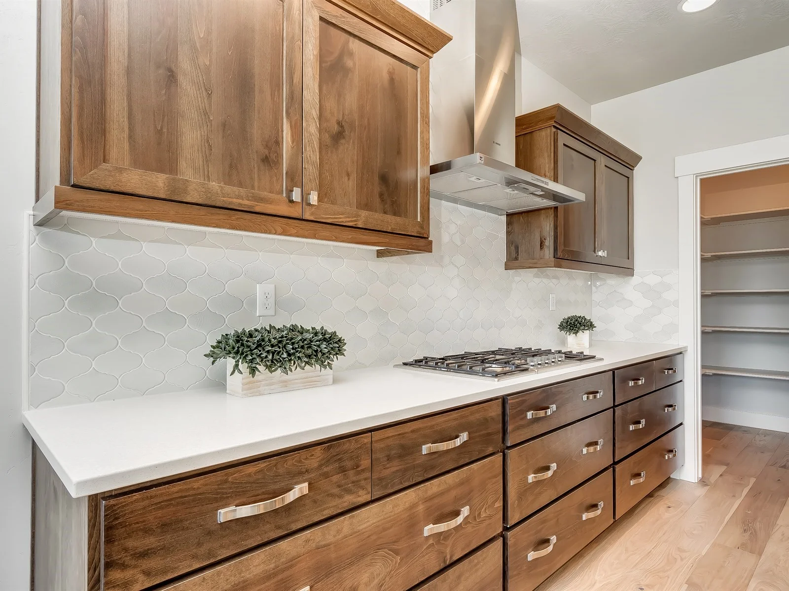 024_Kitchen .jpg