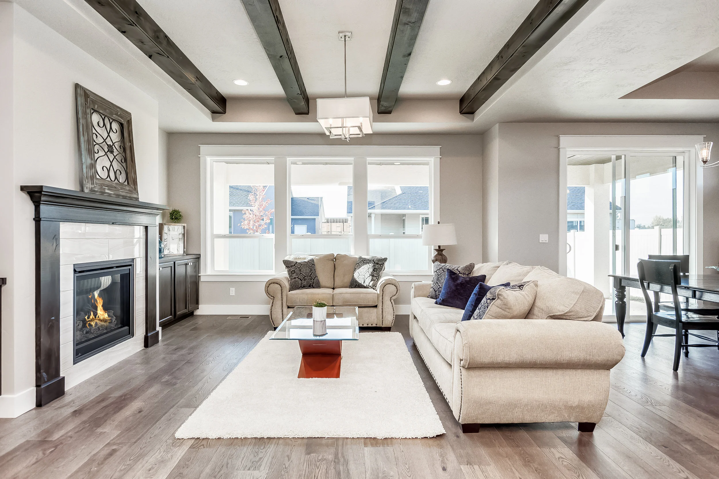 014_Living Room .jpg