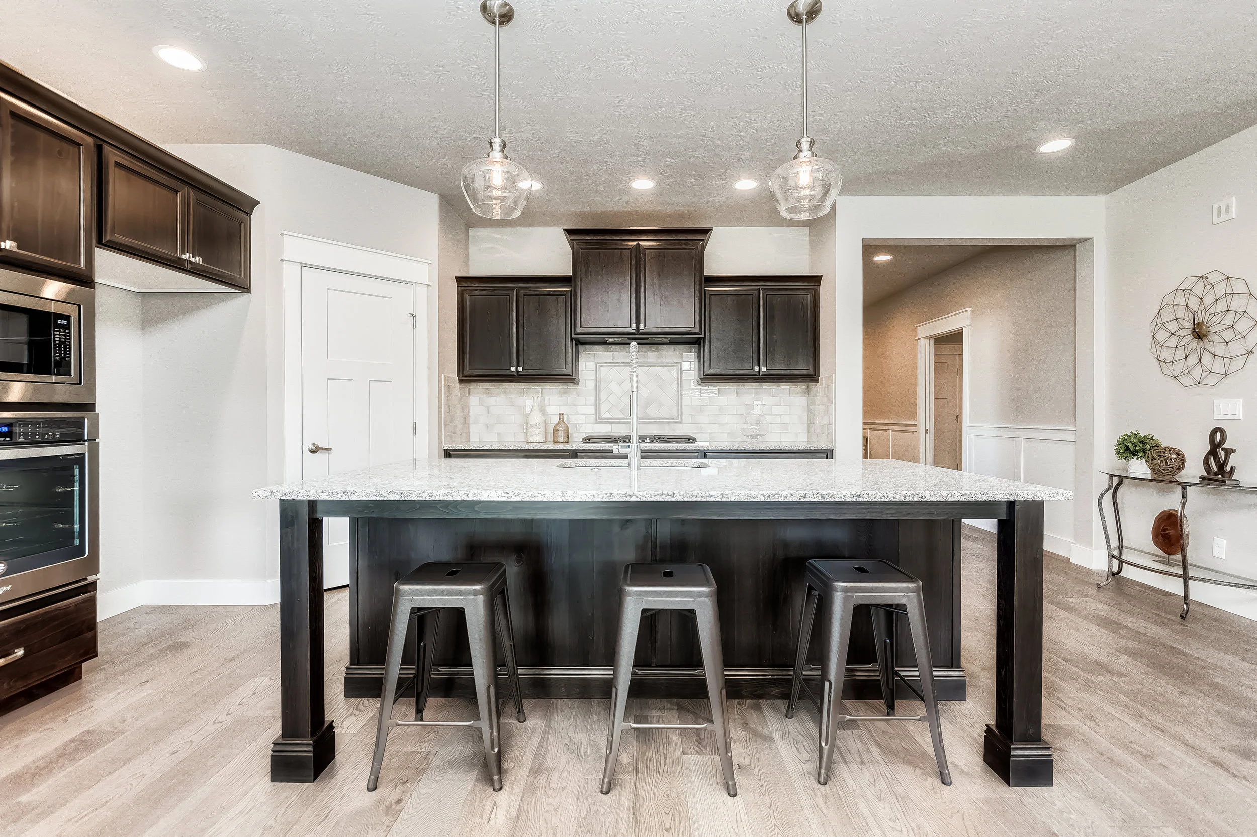 020_Kitchen .jpg