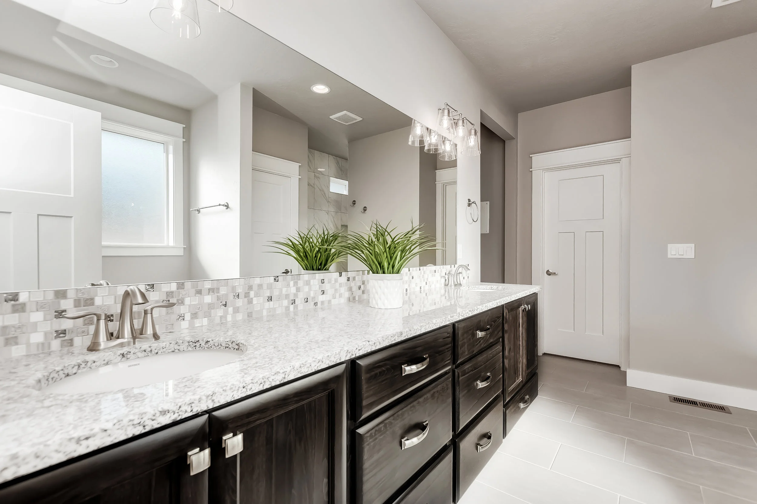 030_Master Bathroom .jpg