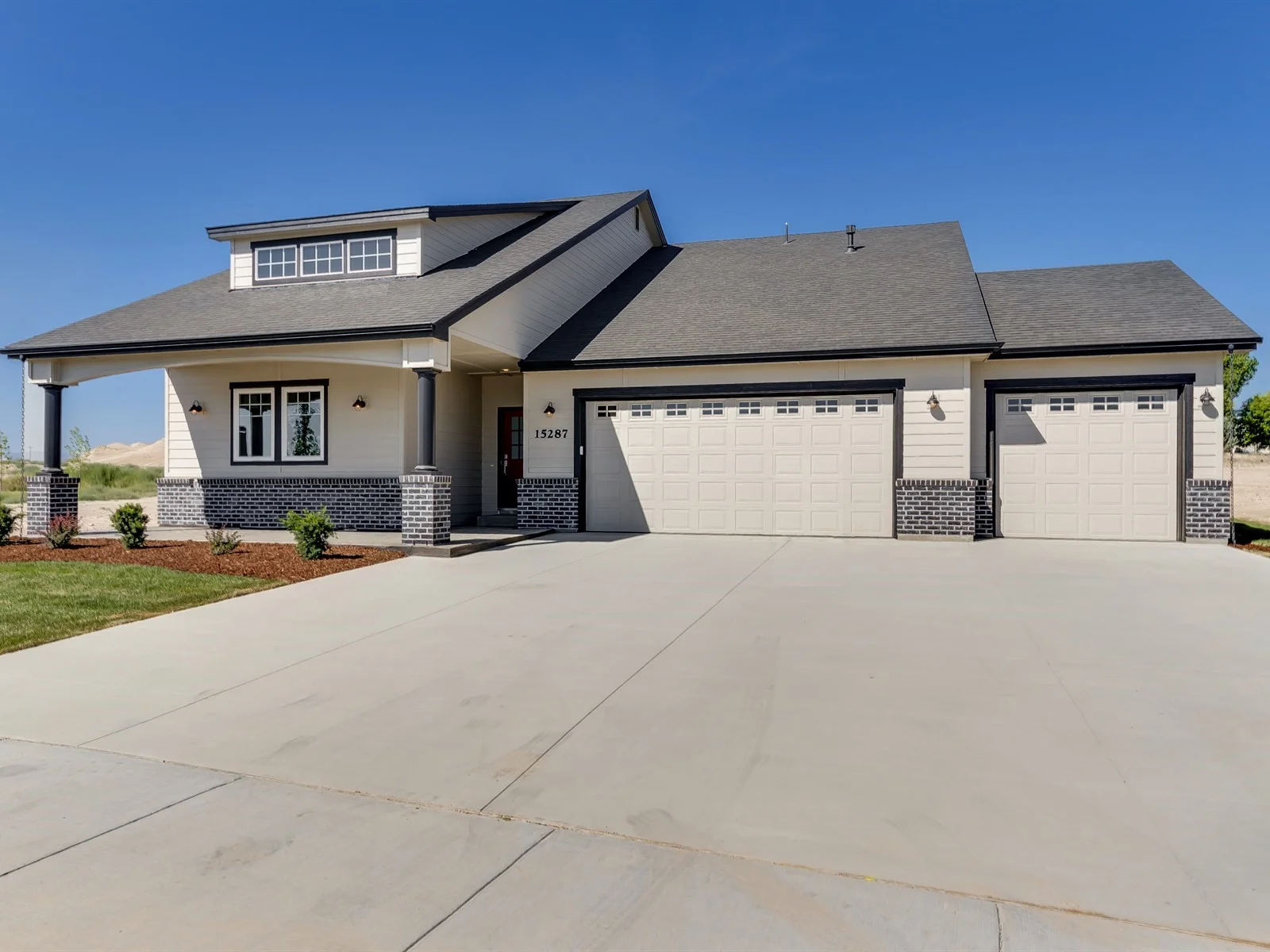 001_Front of Home.jpg