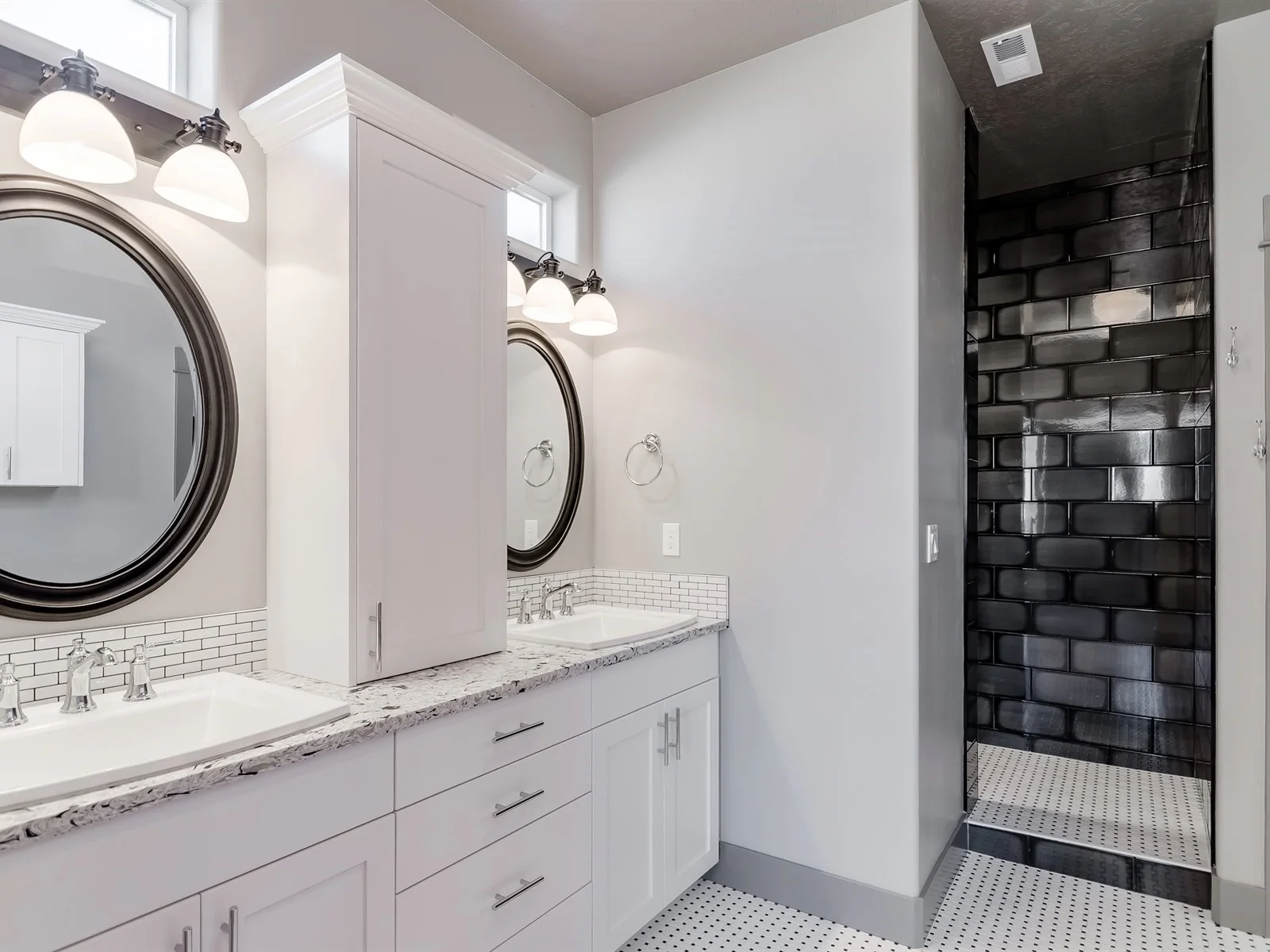 012_Master Bathroom .jpg