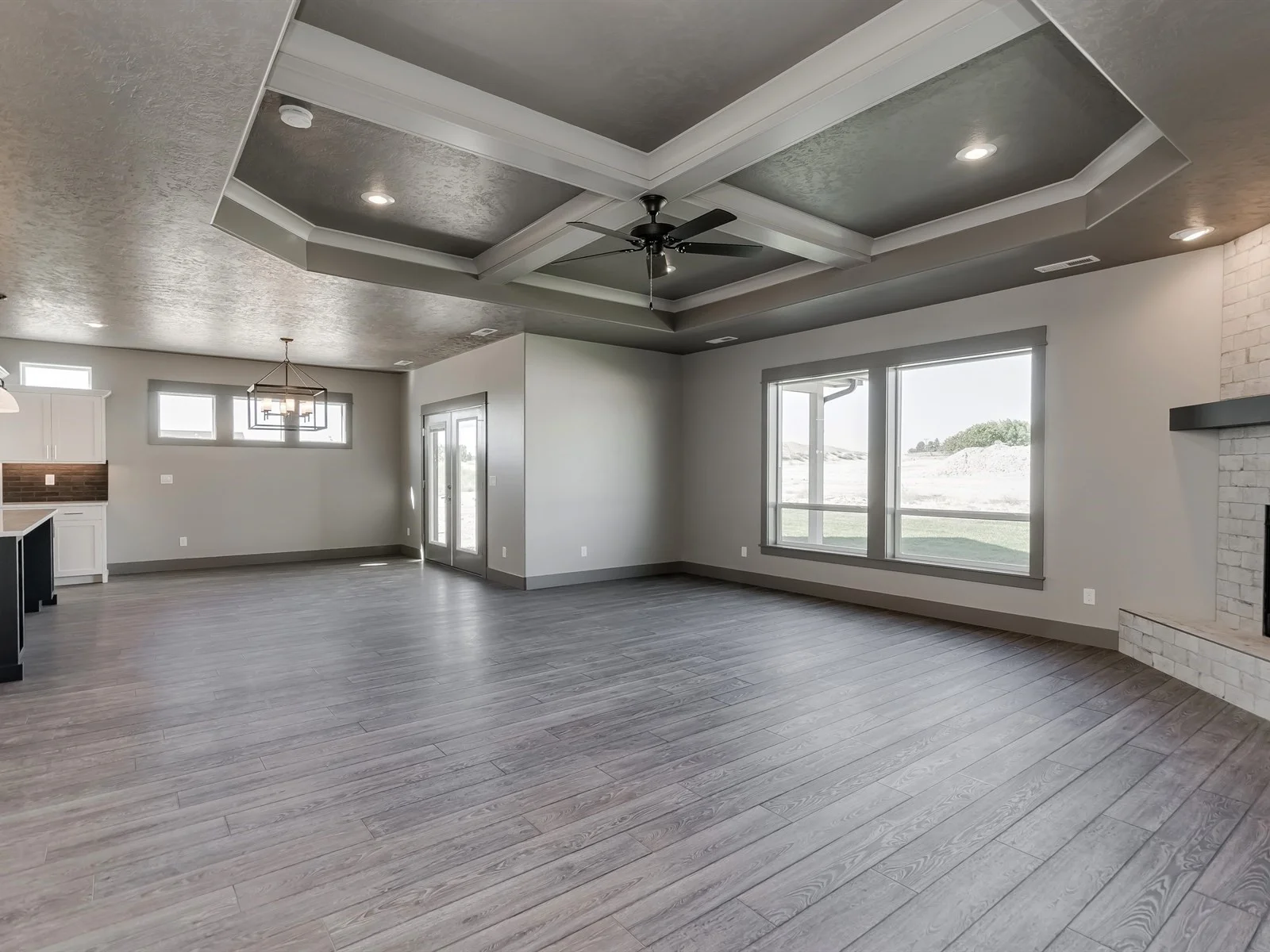 038_Living Room .jpg