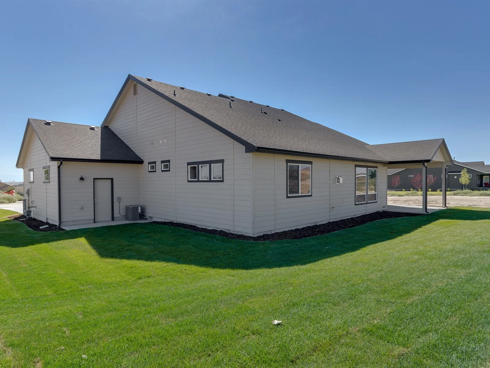 046_Back of Home .jpg