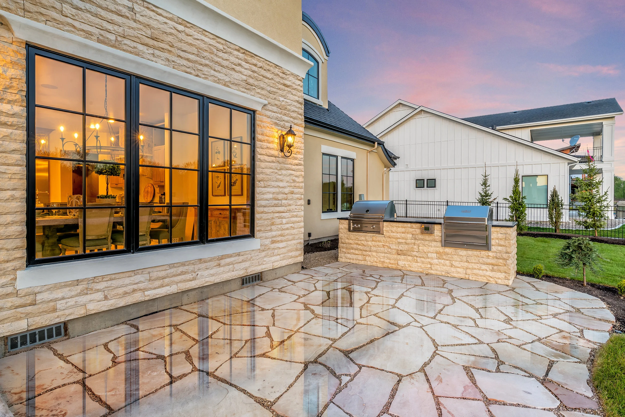 006_Back Patio Grill.jpg