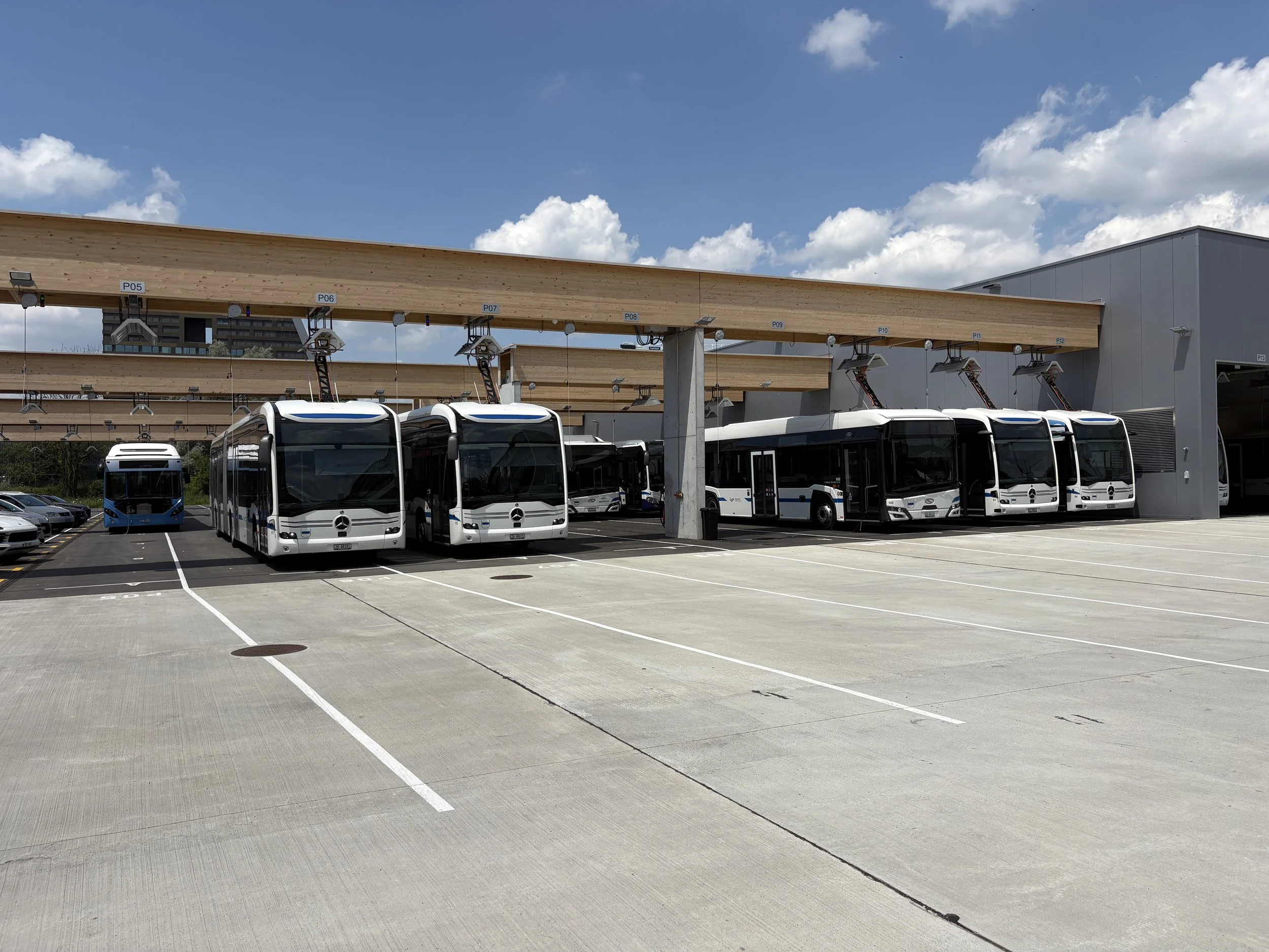 Abgestellte Busse der ZVB