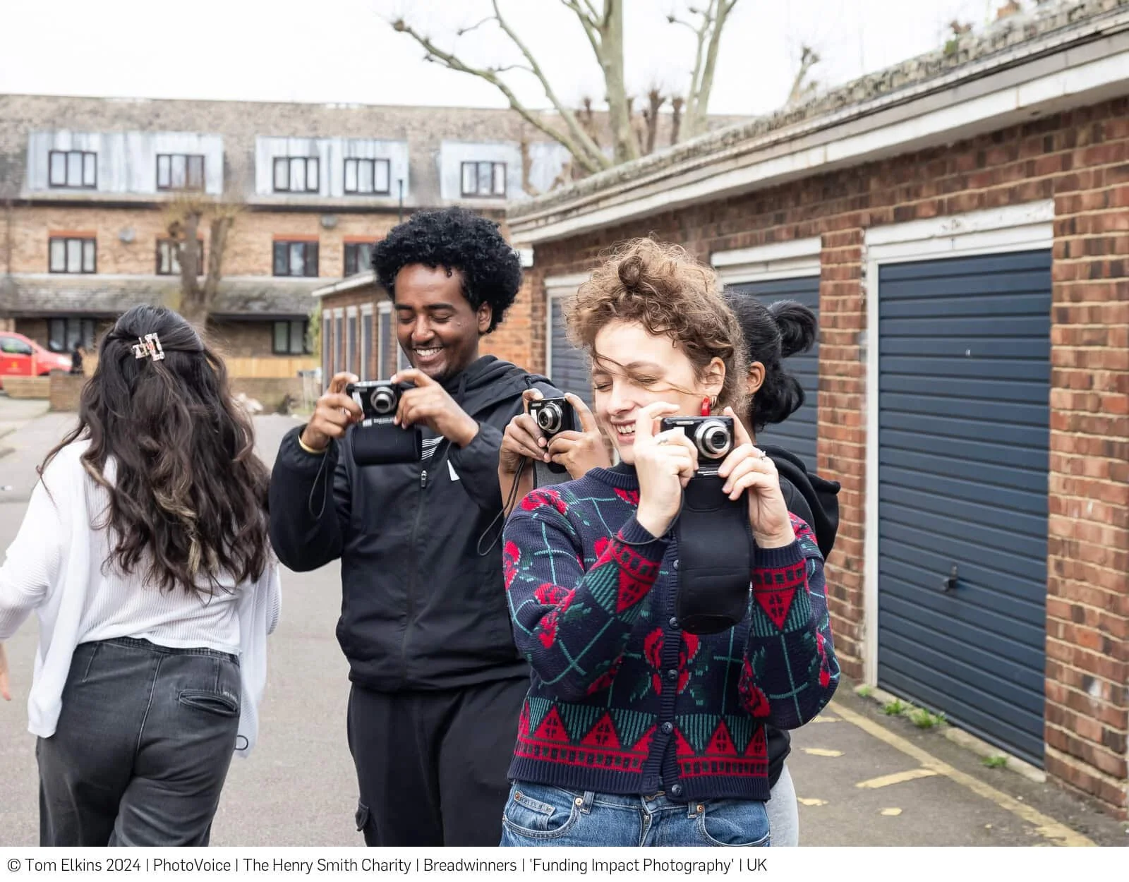 Learning to tell stories with photos