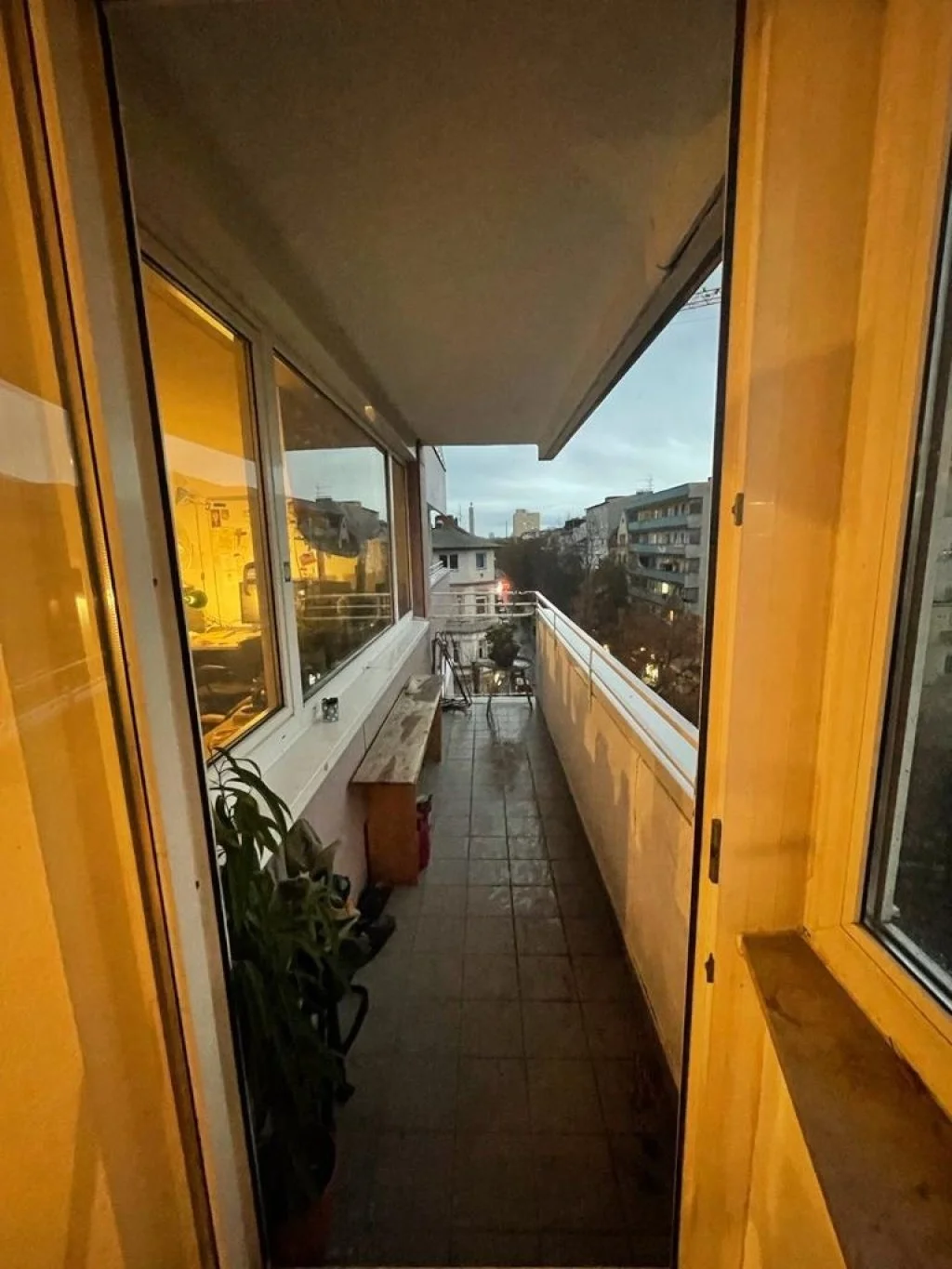 WG Zimmer in 5ten mit Balkon