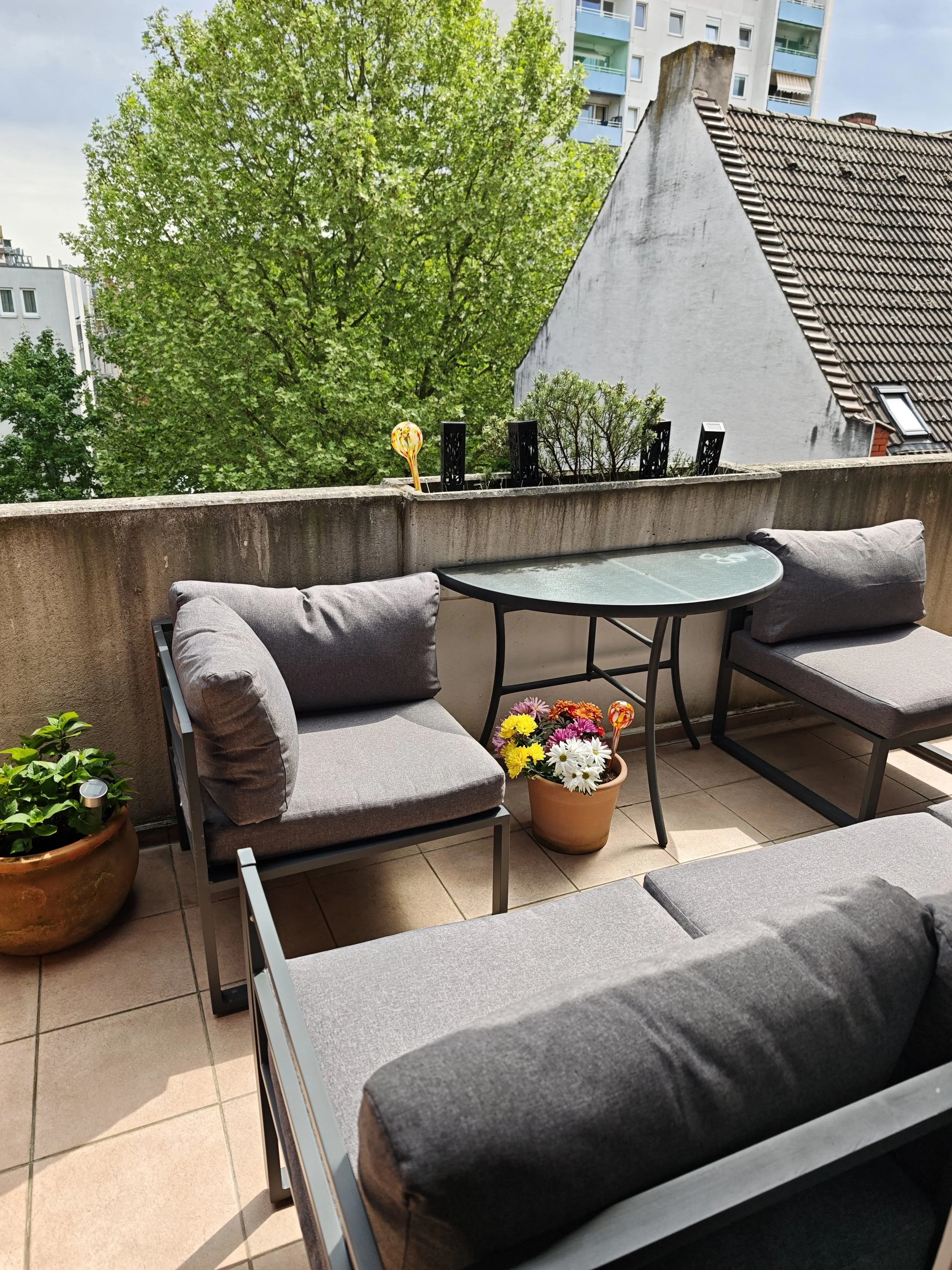 Lichtdurchflutete 80qm Wohnung in zentraler Lage in Offenbach zur Zwischenmiete