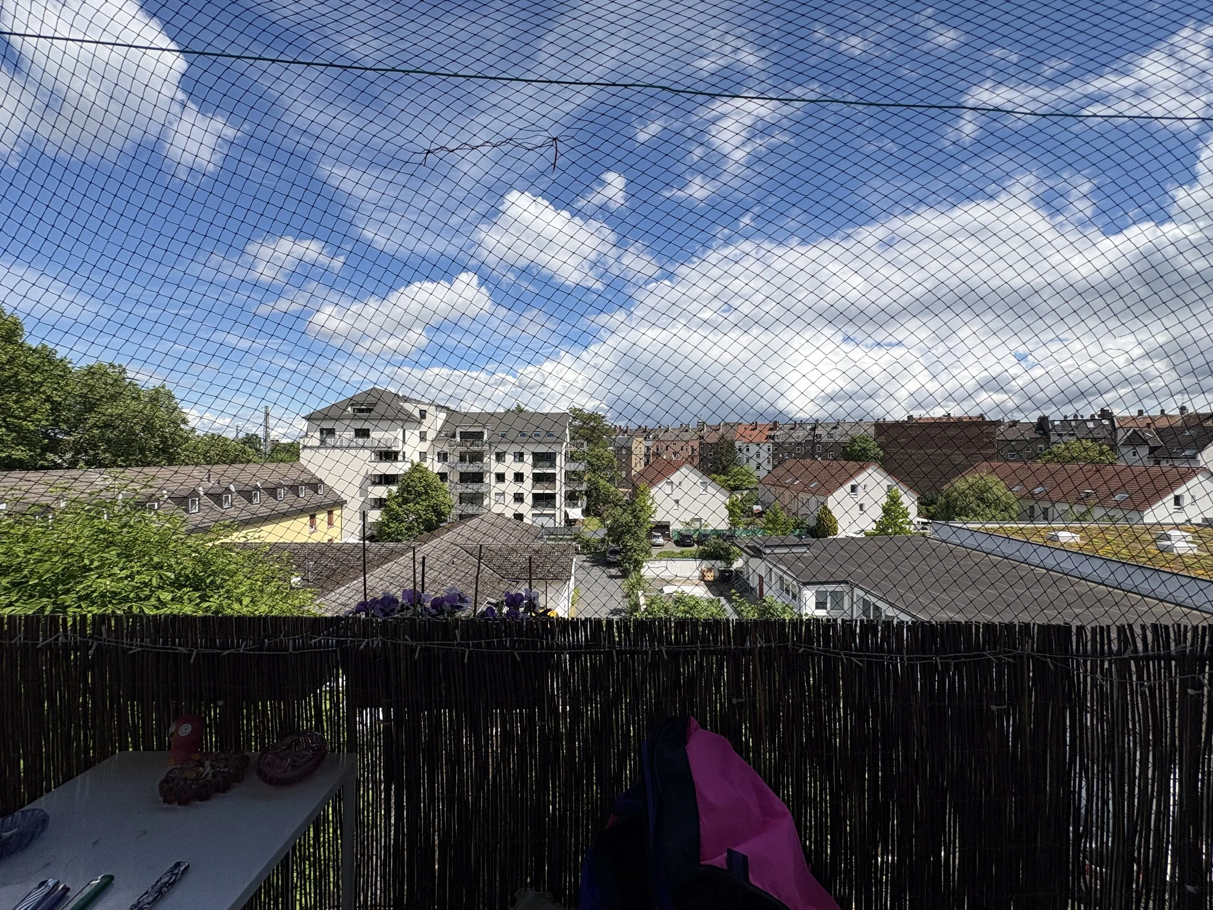 2 Zimmer Wohnung mit Balkon OF HBF zur Zwischenmiete/Übernahme