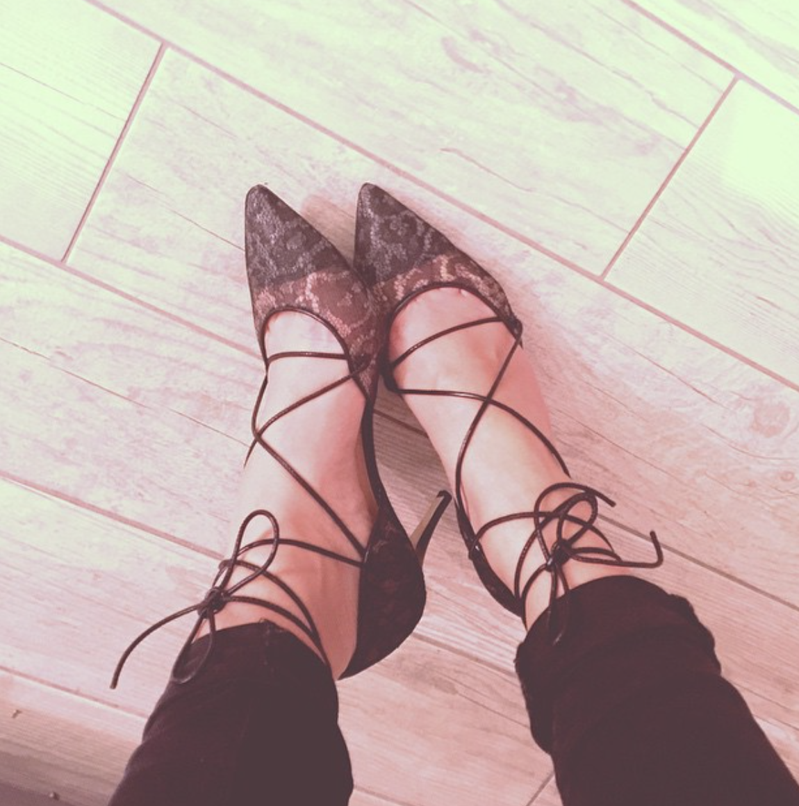 @ itsmegeorgiew Thank you @biondacastana for making me feel fabulous in my new Nicoles 👠 #GirlinBC #BiondaCastana