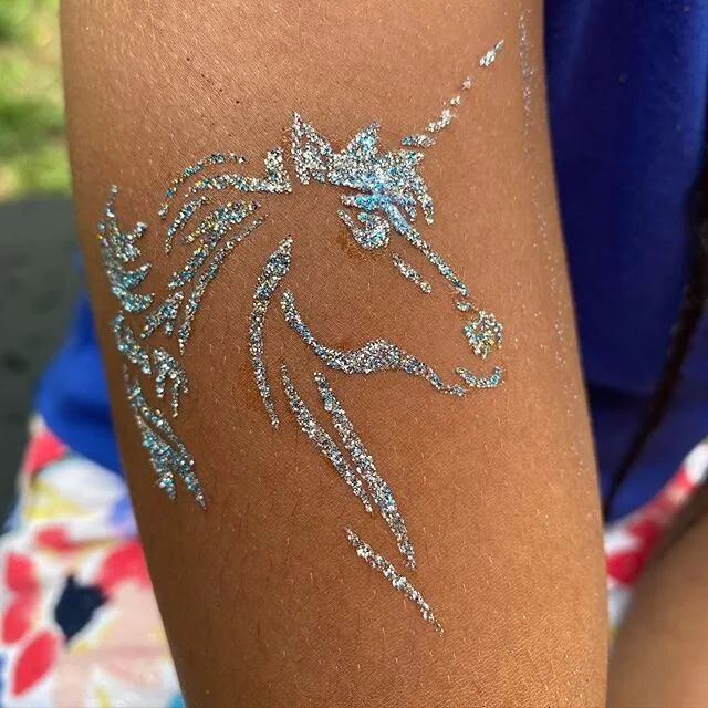 We were out Kenilworth today for a Birthday 🎁 Party 🧡💚💙💛💜🖤❤️ Had a great time painting the kids faces, putting on glitter tattoos and sharing smiles 😀 #Kenilworth #Washington #NorthEast #WashingtonDC #DC #dmv #dmvart #dmvevents #DmvFacePainte
