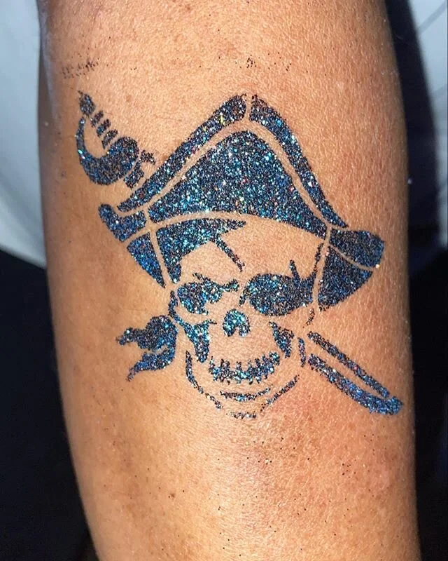 We were at a second location today in Montgomery Village, Maryland 🧡💚💙💛💜🖤❤️ Had a great time painting for my &ldquo;regular&rdquo; clients 😀 #MontgomeryVillage #Gaithersburg #MontgomeryCounty #WashingtonDC #DC #dmv #dmvart #dmvevents #DmvFaceP