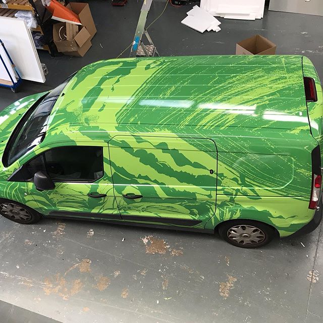 #bowlesandwyer addition! Another printed wrap #3m using IJ1080 wrap printed using latex inks for that vivid finish!
#vehiclewrap #vehiclegraphics #manorsigns