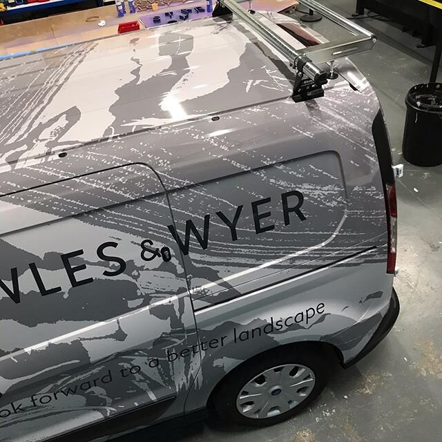 #vehiclewrap another one off the production for #bowlesandwyer Loving the grey tones!!
#manorsigns #vehiclegraphics #aylesbury #amersham #chesham#buckinghamshire