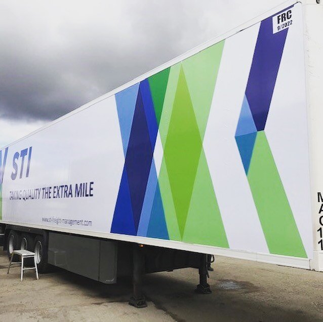 A recent trailer wrap for one of our clients! We wrap all sorts of vehicles, contact for pricing!! #vehiclegraphics #vehiclewraps #manorsigns #aylesbury