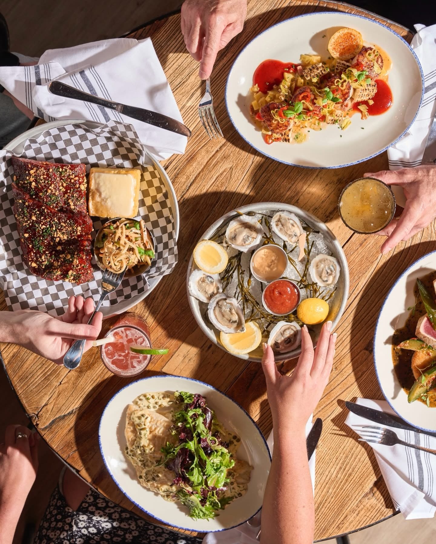 Cold weather calls for warm meals. 🍽️

From comfort food to cozy dining, Beach Haven&rsquo;s restaurants offer the perfect winter escape. Follow these spots for updates regarding hours and specials!&nbsp;&nbsp;

🍴 @tuckerslbi 
🍴 @buckalewslbi 
🍴 