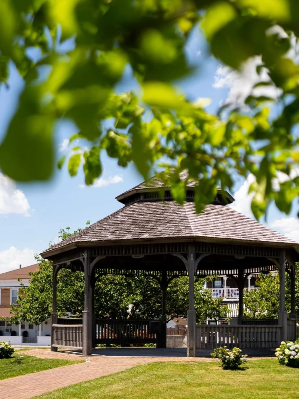 The words we&rsquo;ve all been waiting for after a long, cold winter: It&rsquo;s Spring!&nbsp;💐🌷☀️

The days are getting longer, the island is waking up and another season at the shore is just beginning.&nbsp;

Warmer days are on the way&hellip; sp