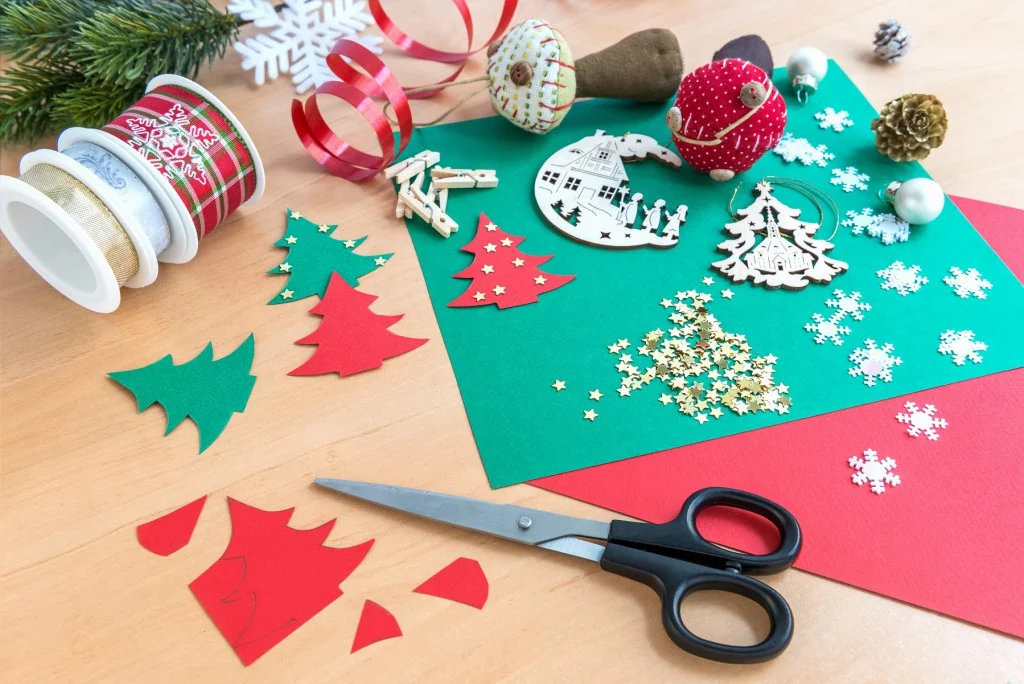 Christmas-Crafts-pic-1024x684.jpg