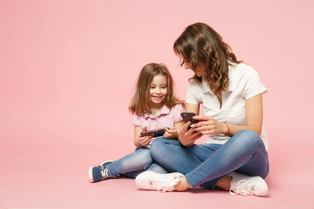 teaching-children-meaningful-conversations.jpg