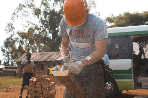Volunteering on a spring break trip can be one of the most rewarding, life-changing experiences of your college career.