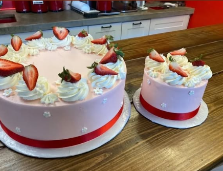 Strawberry Smash and Adult cake example.png