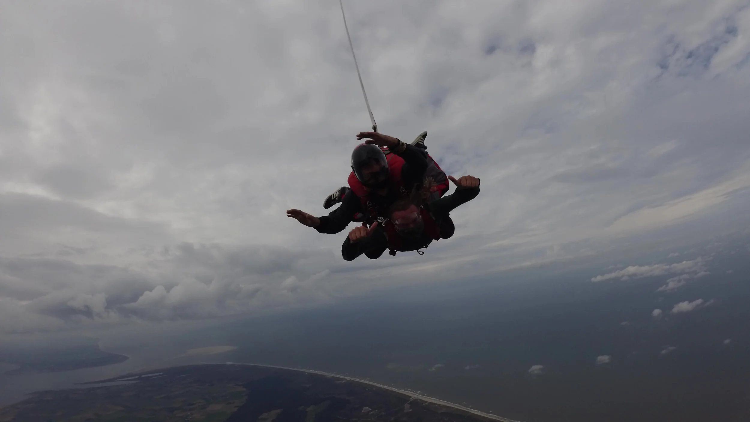 231021 Eigenwijs - Erik Skydive - Paracentrum Texel.jpg