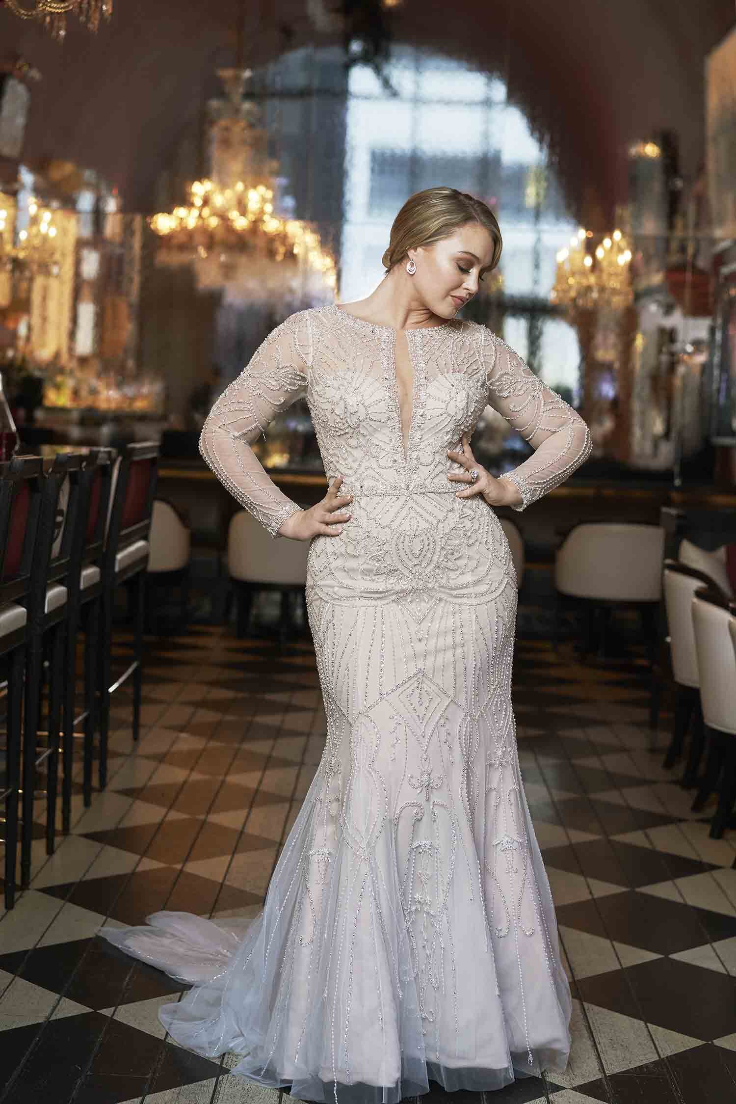 Sleigh the Holidays in these Gorgeous Plus Size Gowns | Adrianna Papell-pokeht.vn