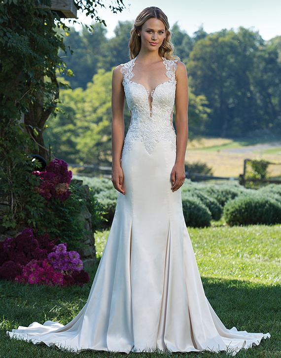 10 Always In-Style, Classic Wedding Gowns | PreOwned Wedding Dresses