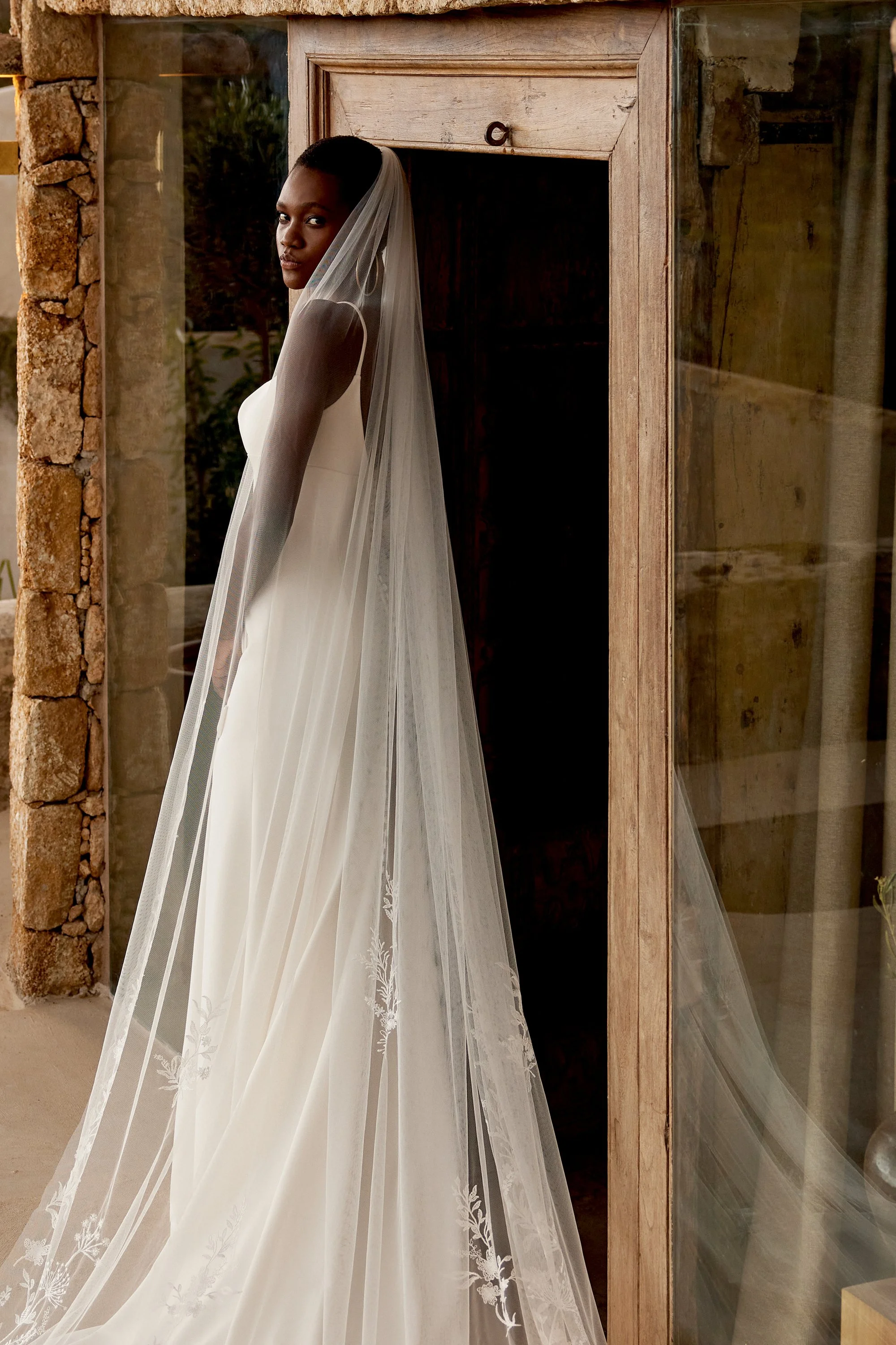 Best Wedding Dresses for Desert Weddings in Albuquerque