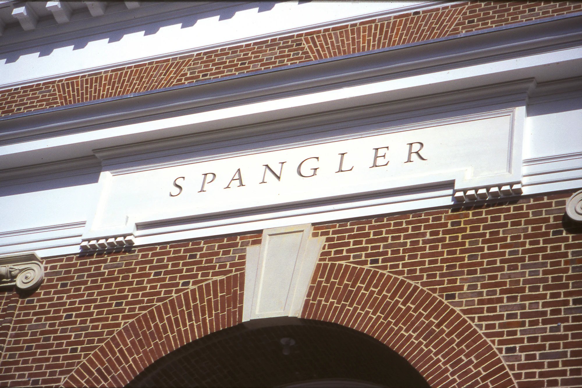 port_hbs_spanglrlttrs_DA.jpg