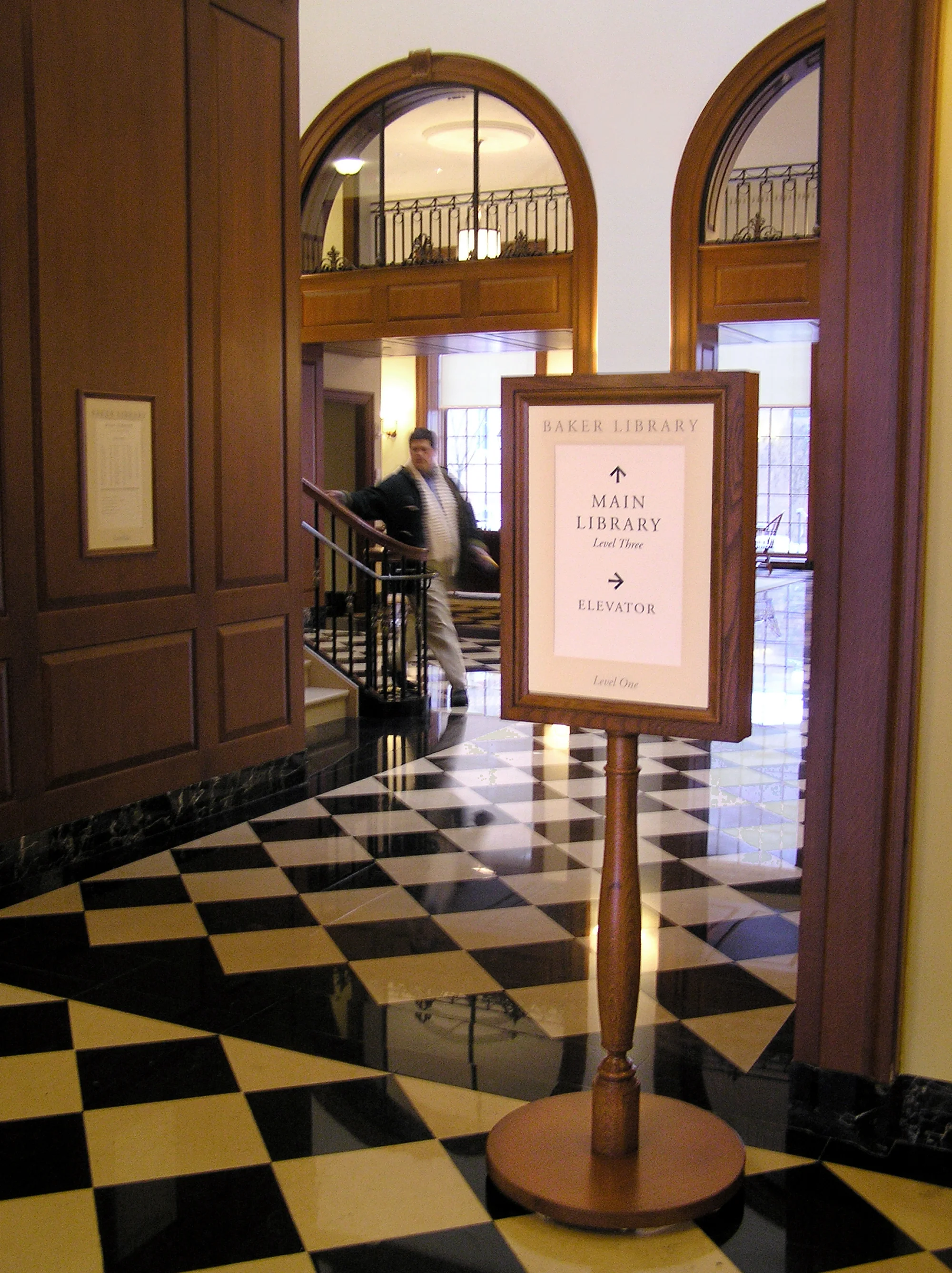MainLib_sign.jpg