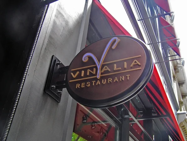 Vinalia_flag sign-hor-web.jpg