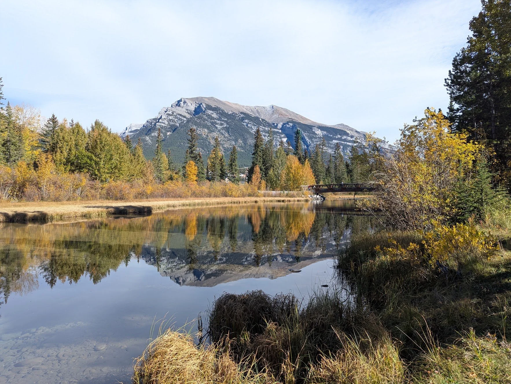 Canmorelake.jpg