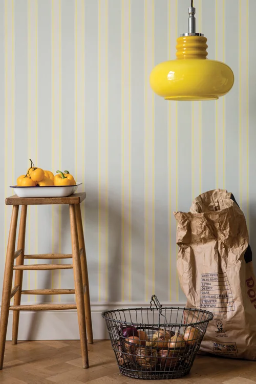 Walls in Block Print Stripe BP 769, skirting: Shaded White No.201 | Estate Eggshell