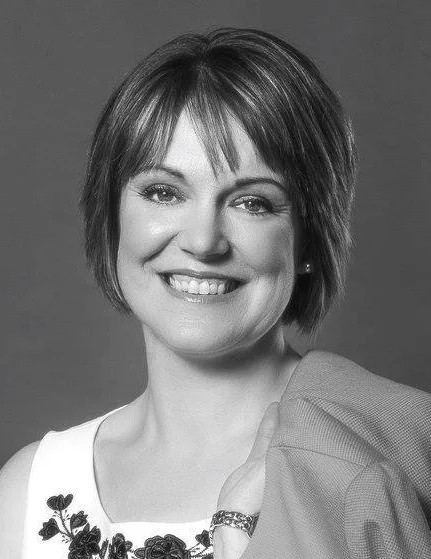 kelly bio pic.jpg