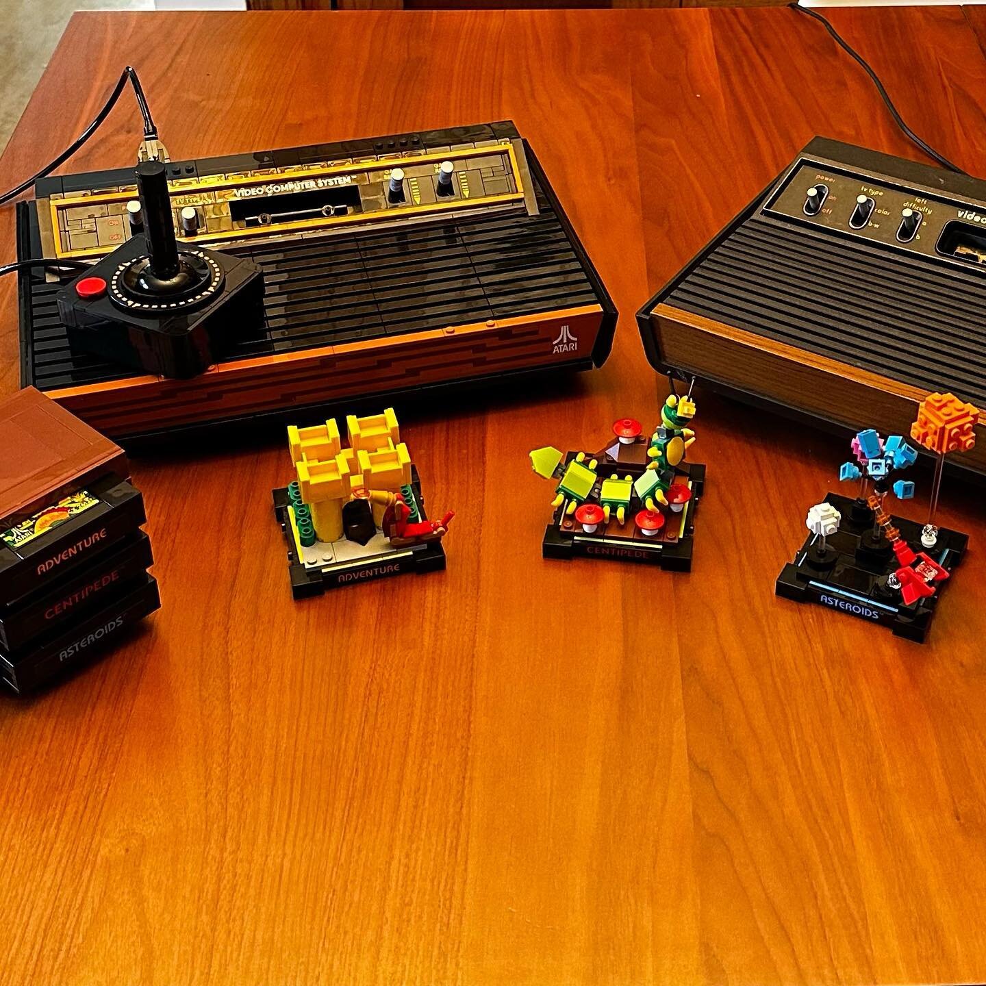 #atari2600 Six Switch CX2600 (1978) with a @lego Atari VCS (2022) a fun build with lots of interesting little Easter eggs. #videogames #videogamehistory