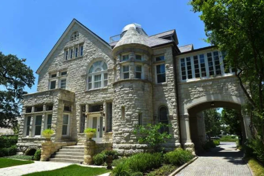 Maverick-Carter House