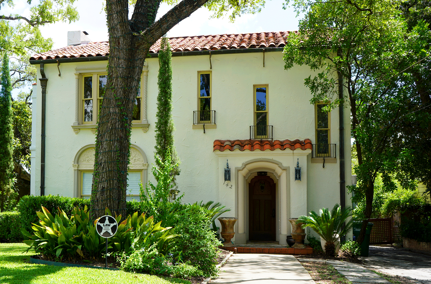 Haciendas Spanish Colonial Houses レア洋書 Spanish Colonial Revival Home - YouTube