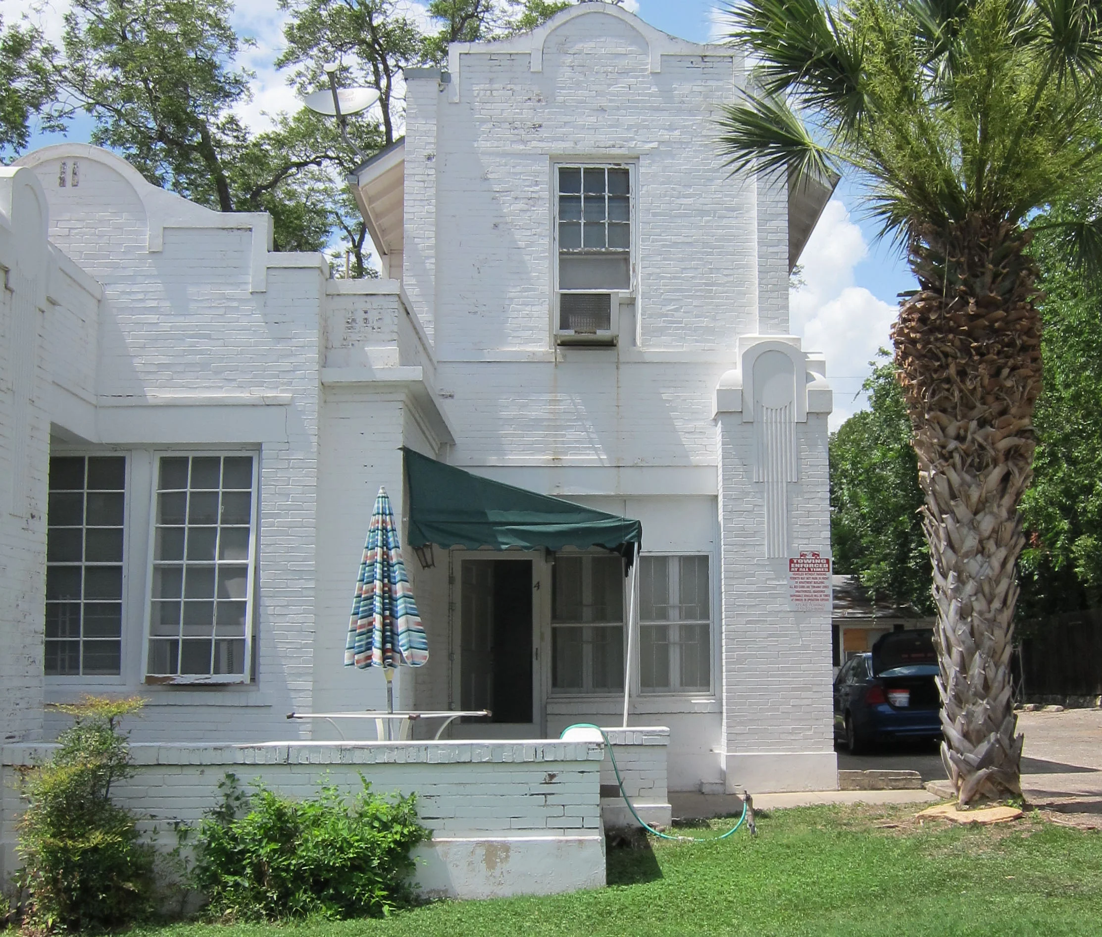 251 Brahan Boulevard