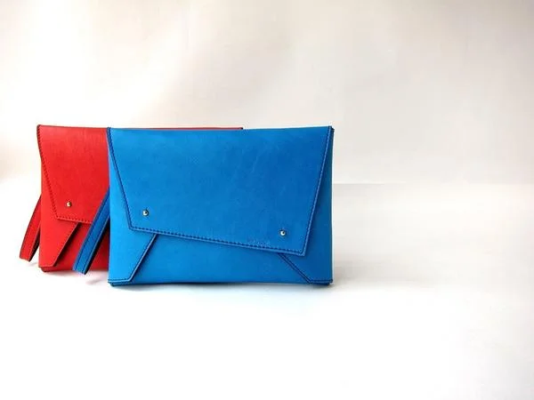 34-A5-clutch-wristlet-bag-accessories-gerald-g02w_grande.jpg