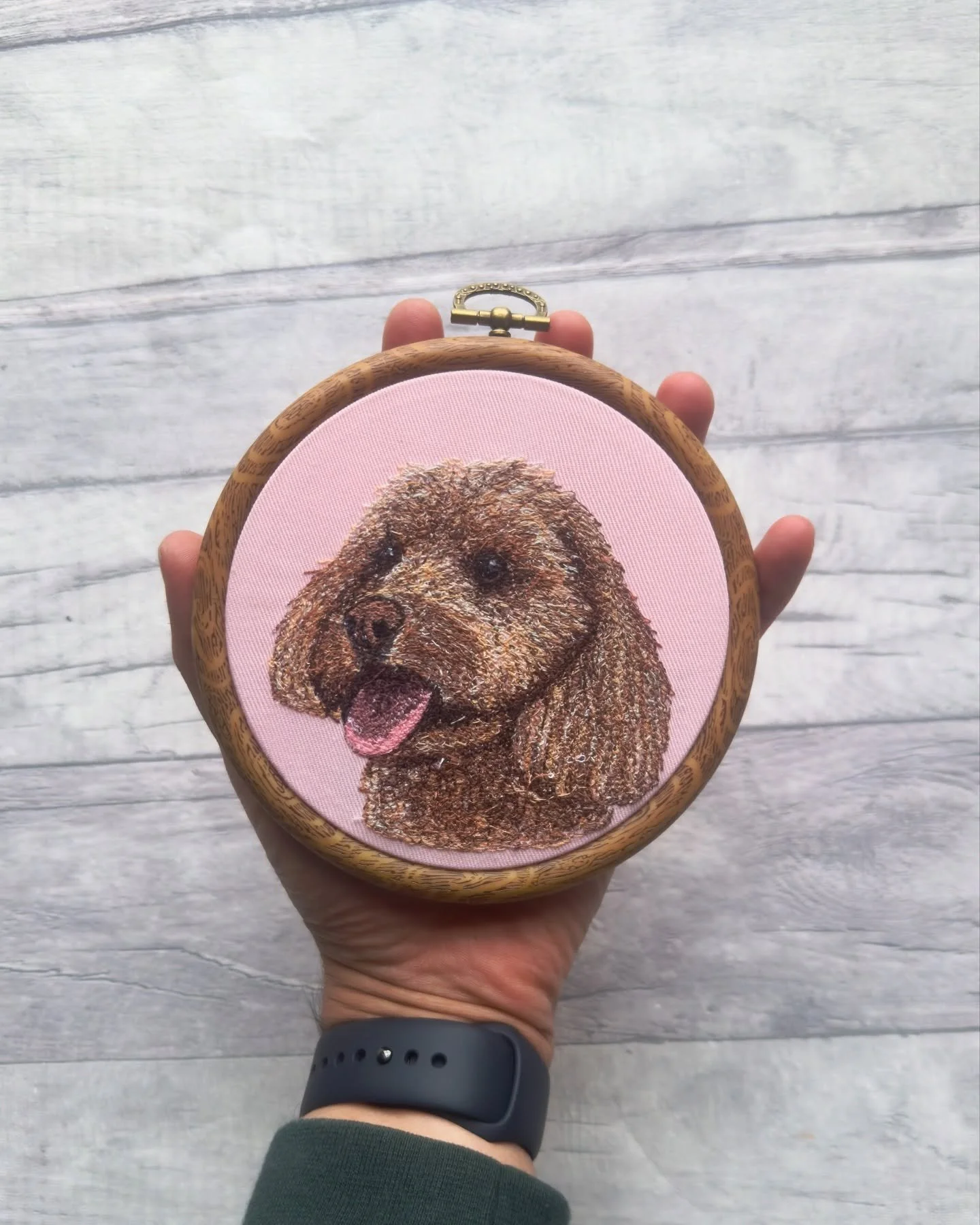 A cute little 5 inch hoop to brighten up your Monday! 💕

I&rsquo;ve been so bad at posting on the grid recently and I&rsquo;m sorry! It&rsquo;s been a busy one juggling work and getting the new house sorted, but we will get there!!